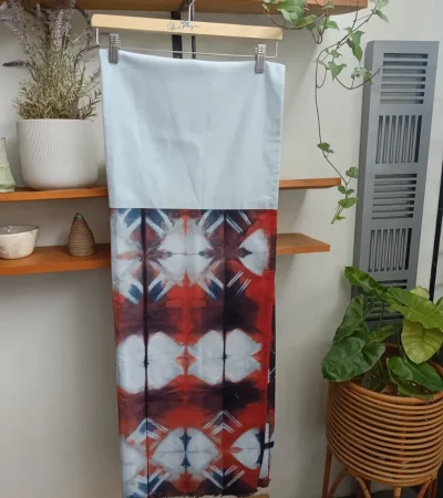 Sarung lilit Makalu kain biru muda dengan hiasan jahitan shahiko .Size- Lingkar 160x Tinggi 11 (3) Sarung lilit Makalu kain biru muda dengan hiasan jahitan shahiko .Size- Lingkar 160x Tinggi 11 (3)